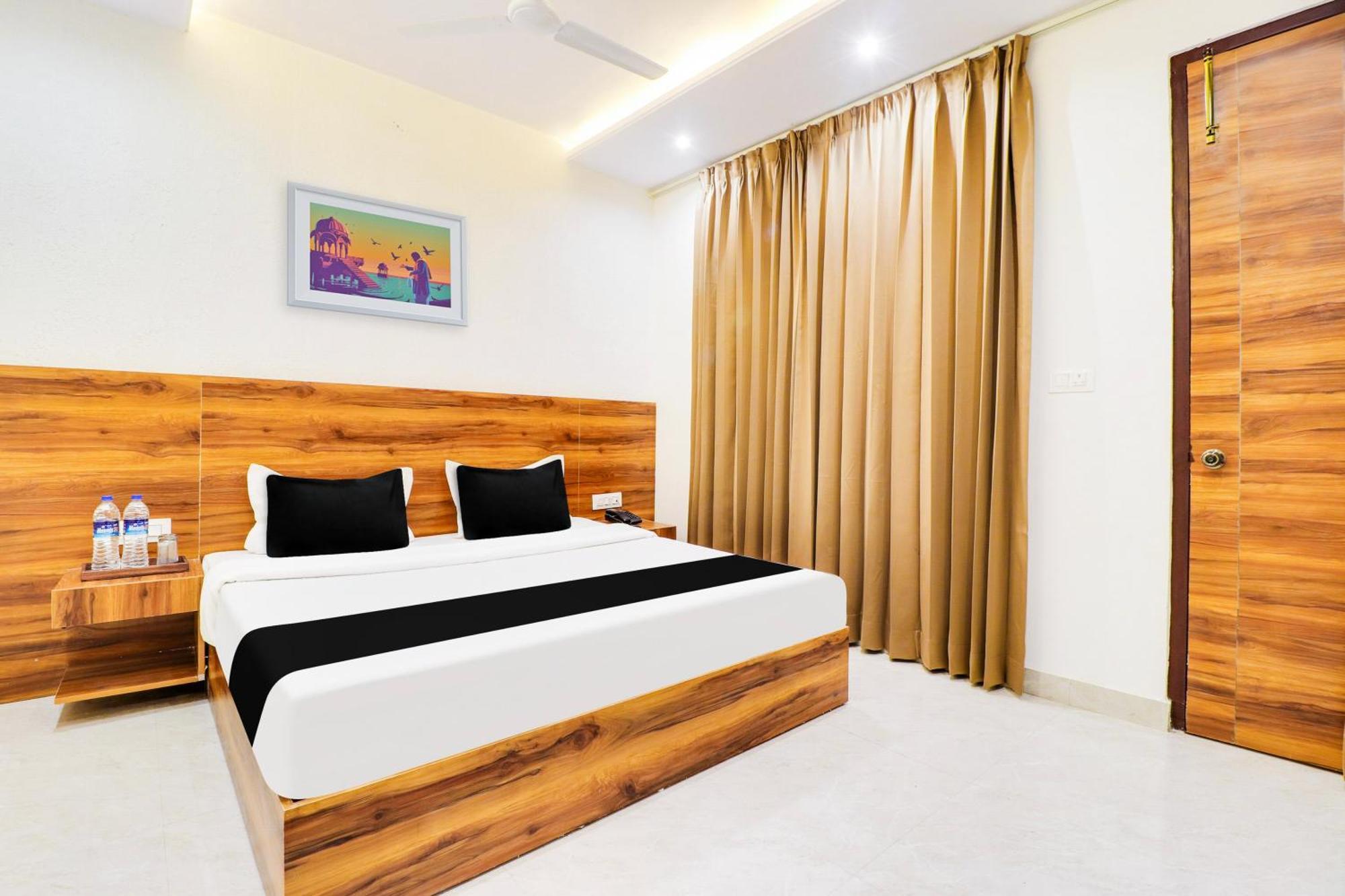 Super Collection O Kanwali Road Near Railway Station Dehradun Ngoại thất bức ảnh